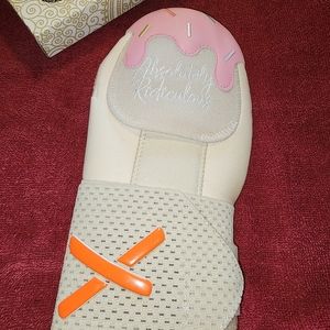 Absolutely Ridiculous sliding mitt Strawberry shake